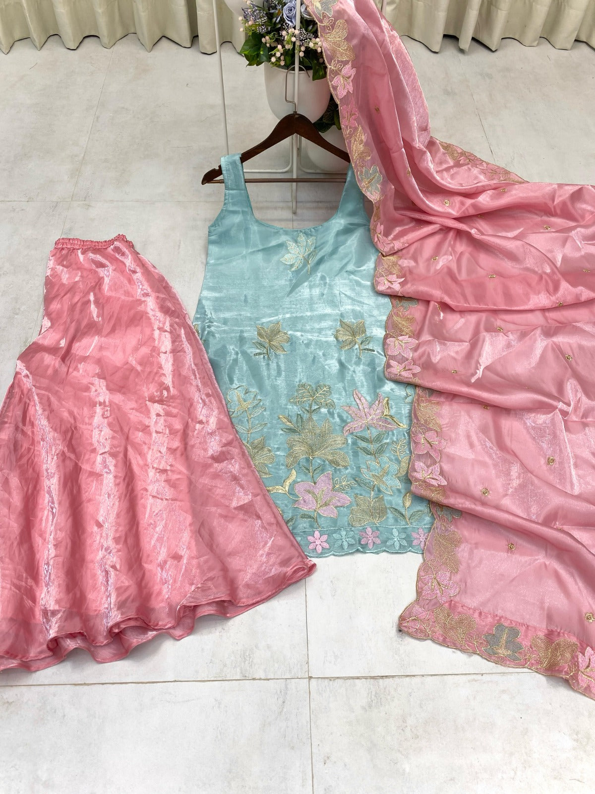 Designer Trending Jimmy Chu Suit Set