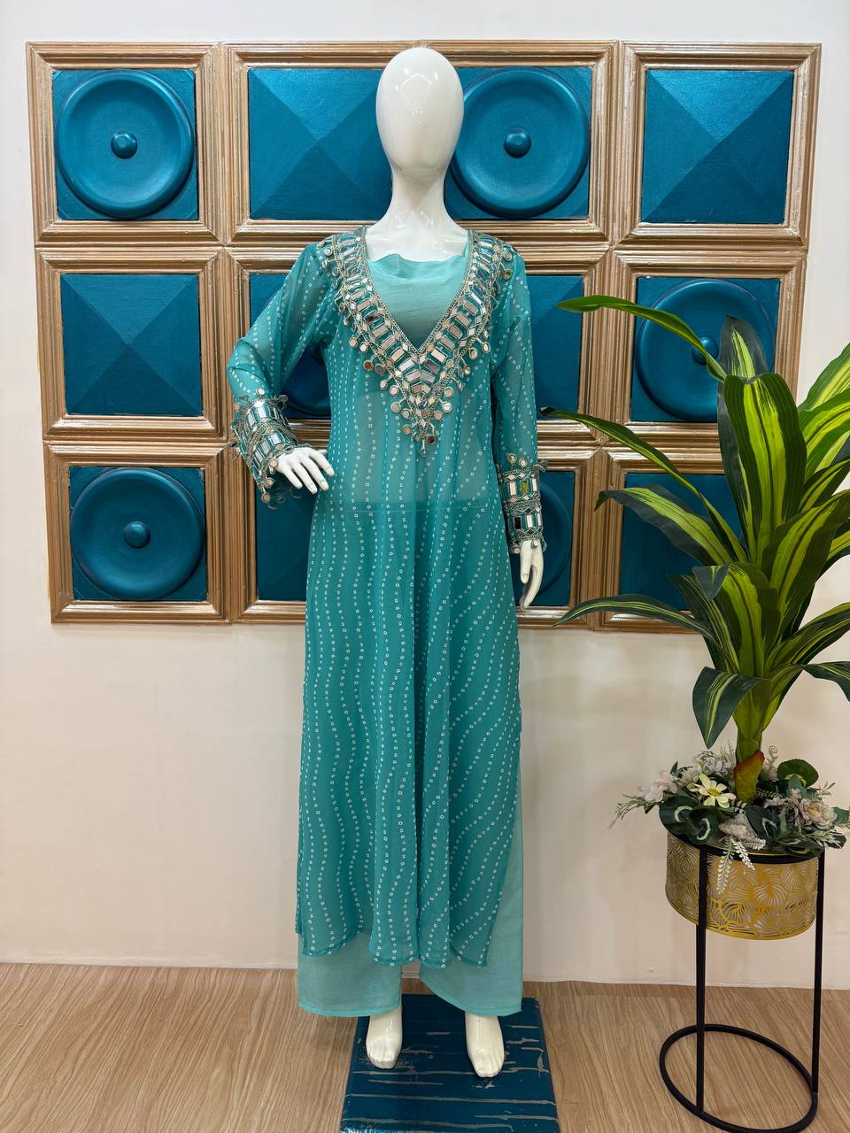 Beautiful Georgette Digital Printed Mirror Work Kurti Set