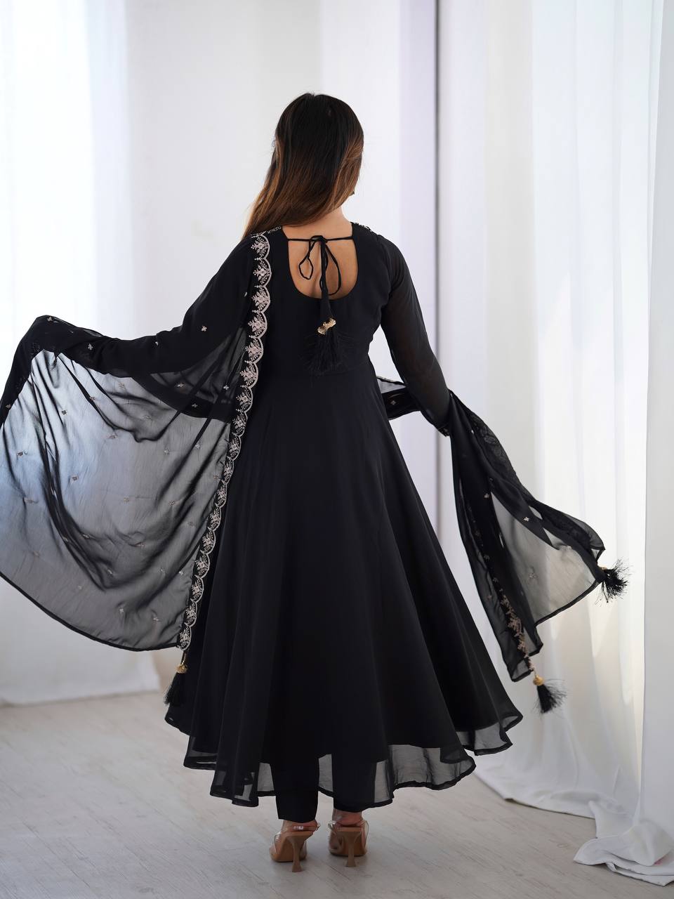 Beautiful Fancy Embroidery beads & Jari Work Anarkali Suit Set