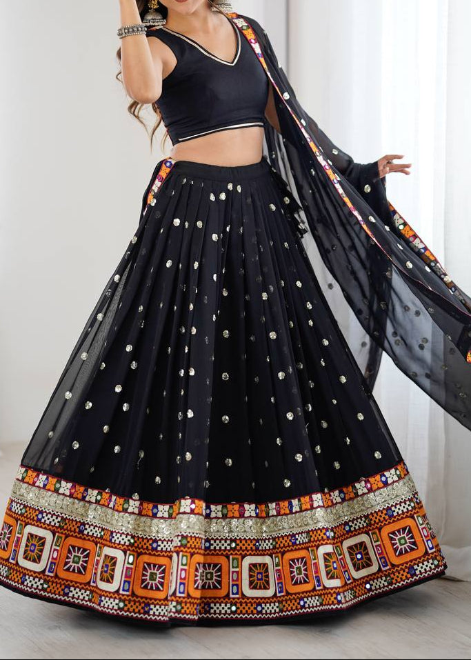 Navratri Special Gamthi Thred Work With Real Mirror🪞Sequnce work Lehenga Choli