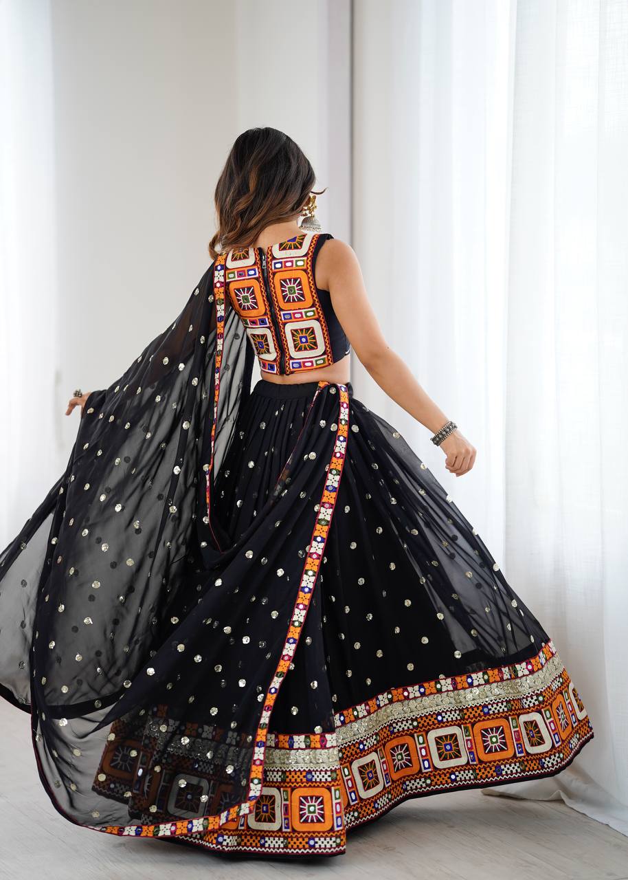 Navratri Special Gamthi Thred Work With Real Mirror🪞Sequnce work Lehenga Choli