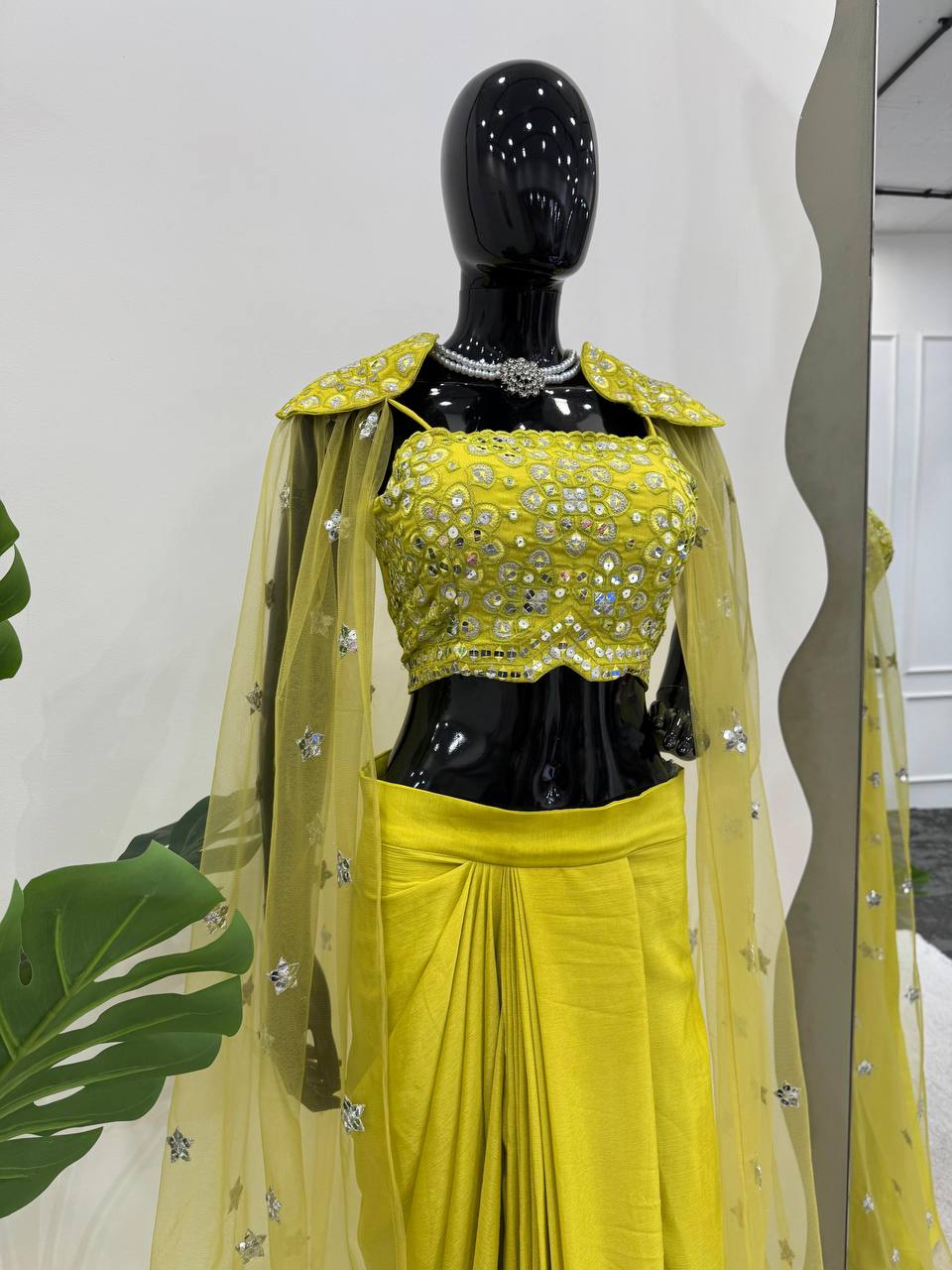 Ready To Wear Dhoti Style With Shrug  & Unstitch Blouse