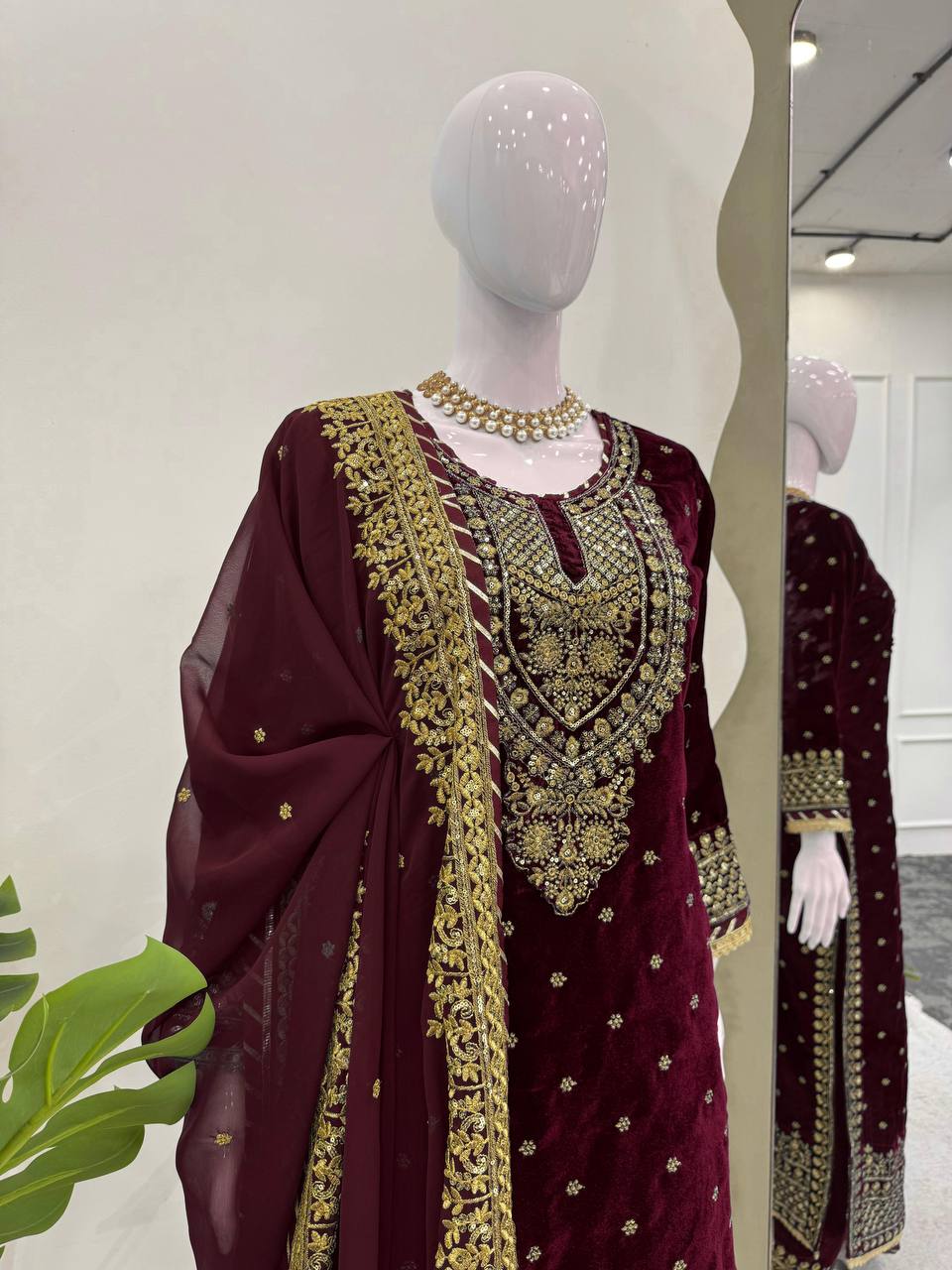 Designer Heavy Viscose Velvet Sequence Work Suit