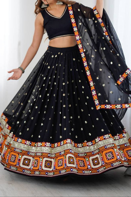 Navratri Special Gamthi Thred Work With Real Mirror🪞Sequnce work Lehenga Choli